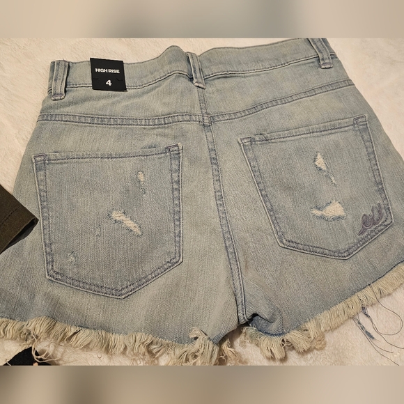 NWT Set of 3 Express Shorts Size 4 - Picture 7 of 8